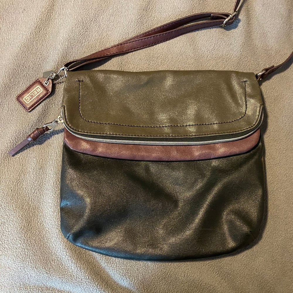 Relic crossbody